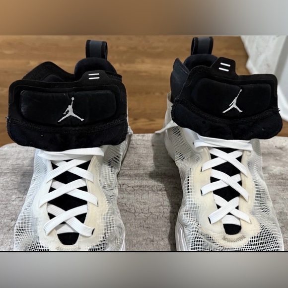 DD6958-108 Nike Air Jordan 37 Oreo Men\'s Size 11.5 Sneaker Shoes Basketball main image 10